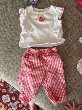 Girls' Pink Gingham Pants & White Flower Tee Matching Set